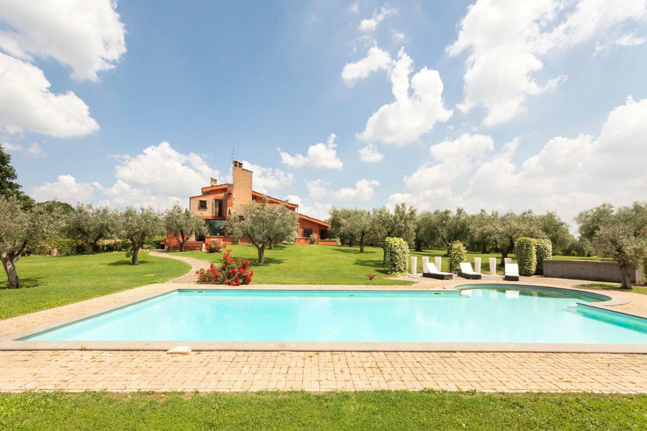 Villa In Via Della Marcigliana Casale Torre San Giovanni المظهر الخارجي الصورة