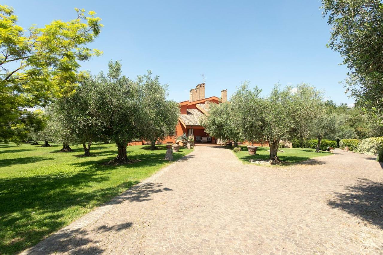Villa In Via Della Marcigliana Casale Torre San Giovanni المظهر الخارجي الصورة