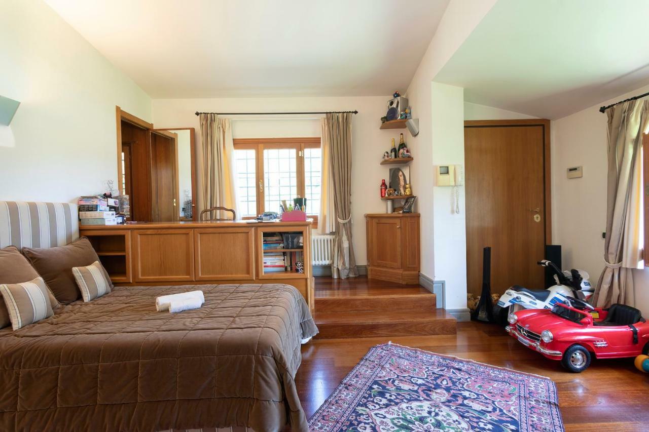 Villa In Via Della Marcigliana Casale Torre San Giovanni المظهر الخارجي الصورة