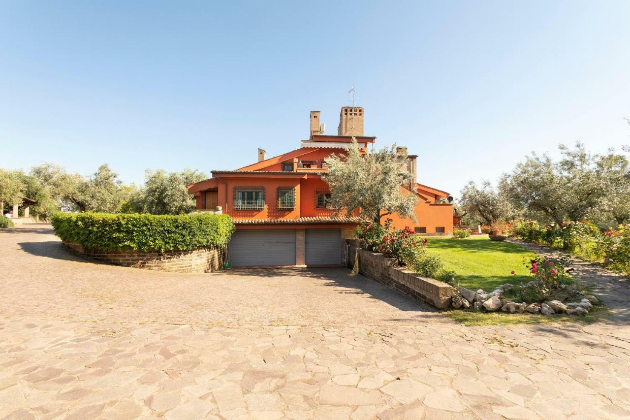 Villa In Via Della Marcigliana Casale Torre San Giovanni المظهر الخارجي الصورة